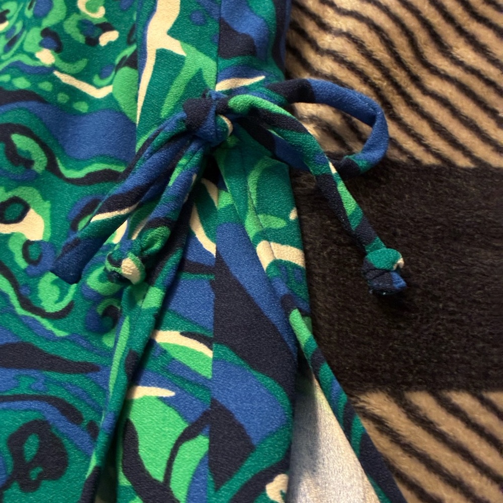 Lilly Pulitzer Donna Sleeveless Romper * Indigo Breeze Shady Gators (10) - Picture 2 of 11